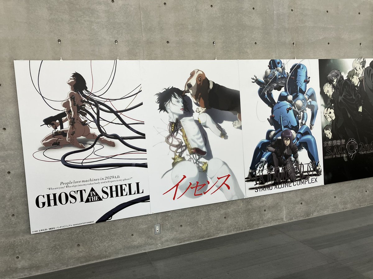 tyokete's tweet photo. 攻殻機動隊展行ってきたけど、電脳visionのチケ持ってると���間指定やから10:30から入れるんよ。持ってないと整理券の番号順で並ばされるから地獄よ。そもそも会場の入口が複数あるから、整理券の列もグダグダなんよ。 https://t.co/hT64gy0wRf