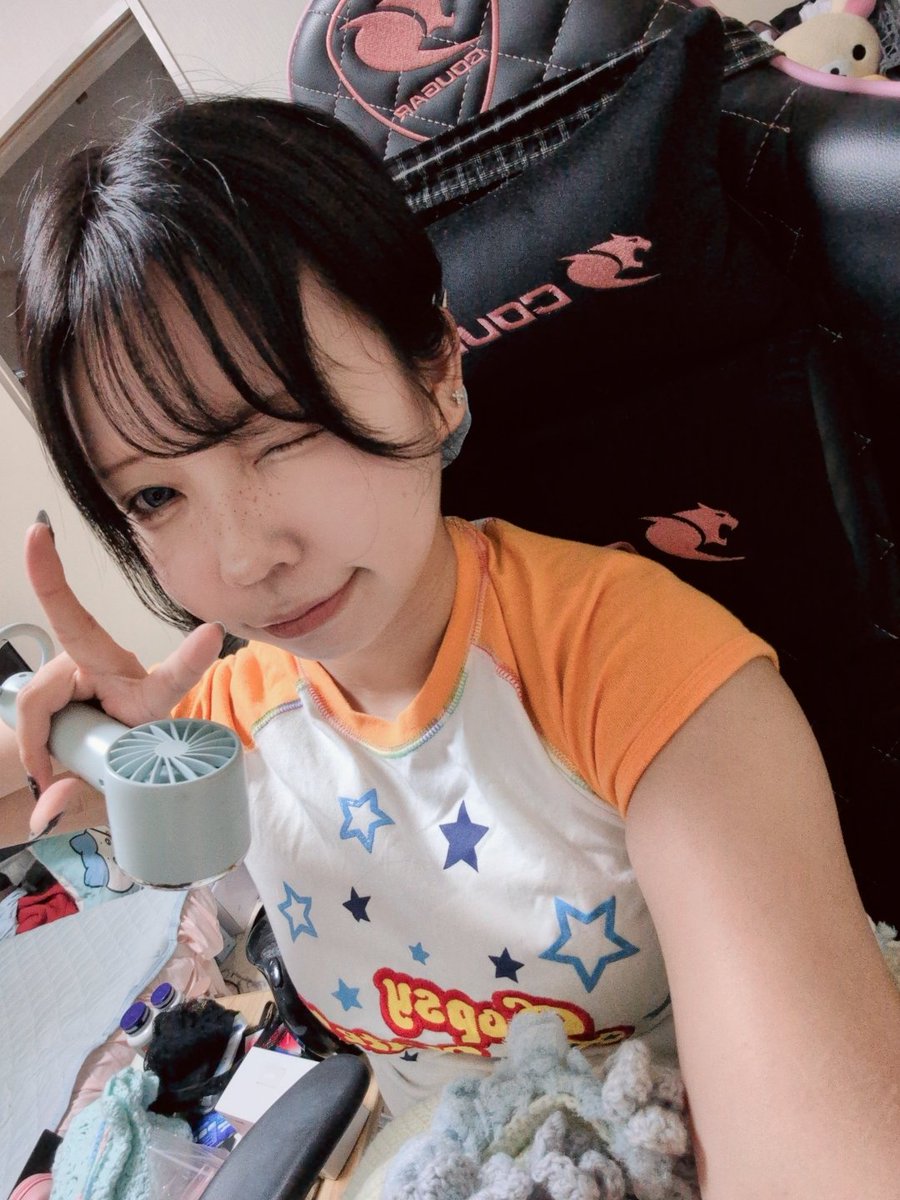 ca7Unique5_5's tweet photo. 配信お疲れ様でった！！！
見てくれてありがとうなのだ〜★
今日はソバカ��ちゃんメイク。 https://t.co/2OvjiPgHGu