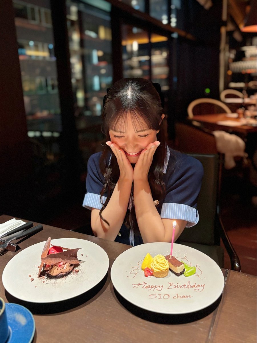 shioka_ishizuka's tweet photo. 先日、南野陽子さんと
女優の中冨あんこさんと一緒に
お食事に行かせて頂きました.ᐟ.ᐟ

陽子さんからのサプライズで、お誕生日のお祝いケーキとプレゼントまで…(⸝⸝⸝ᵒ̴̶̷̥́ ⌑ ᵒ̴̶̷̣̥̀⸝⸝⸝)❤️美味しいお食事をご馳走になり、素敵なお話も沢山聞かせて頂けて…本当に夢のような時間でした.ᐟ.ᐟありがとうございましたっ🙏🏻✨