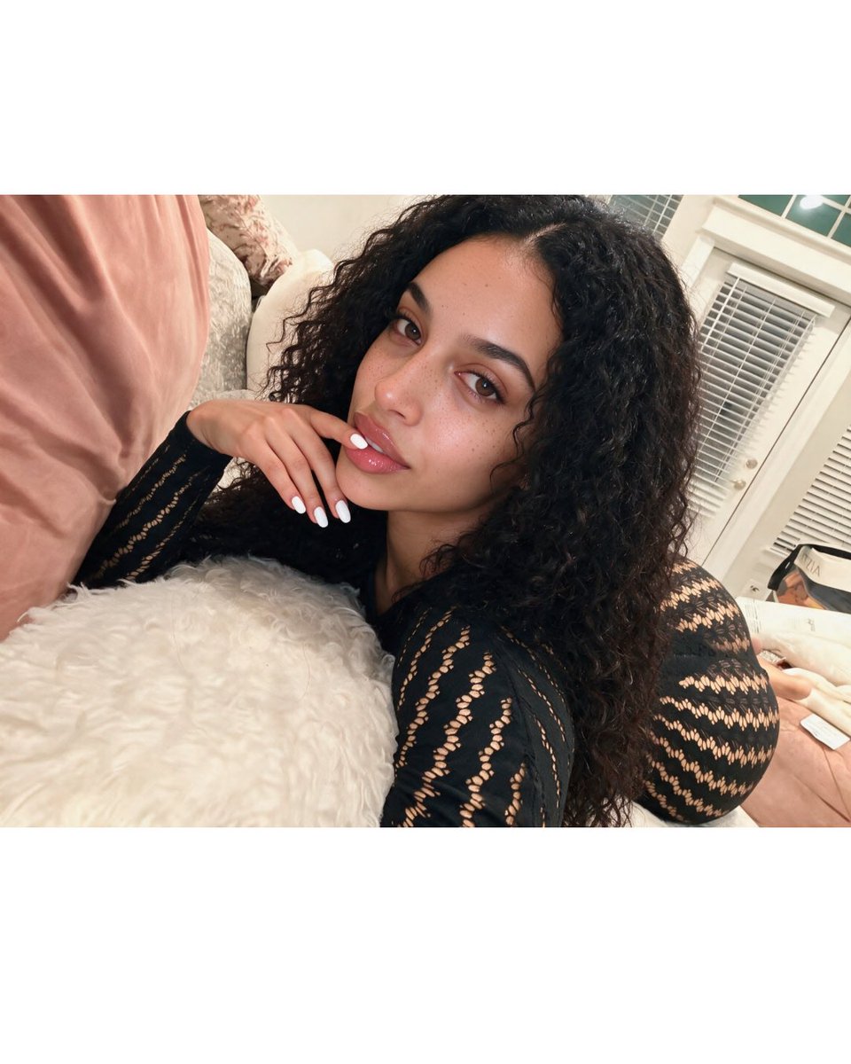 teresatease88's tweet photo. Can’t sleep. Who’s up? https://t.co/ISUju1ryiH
