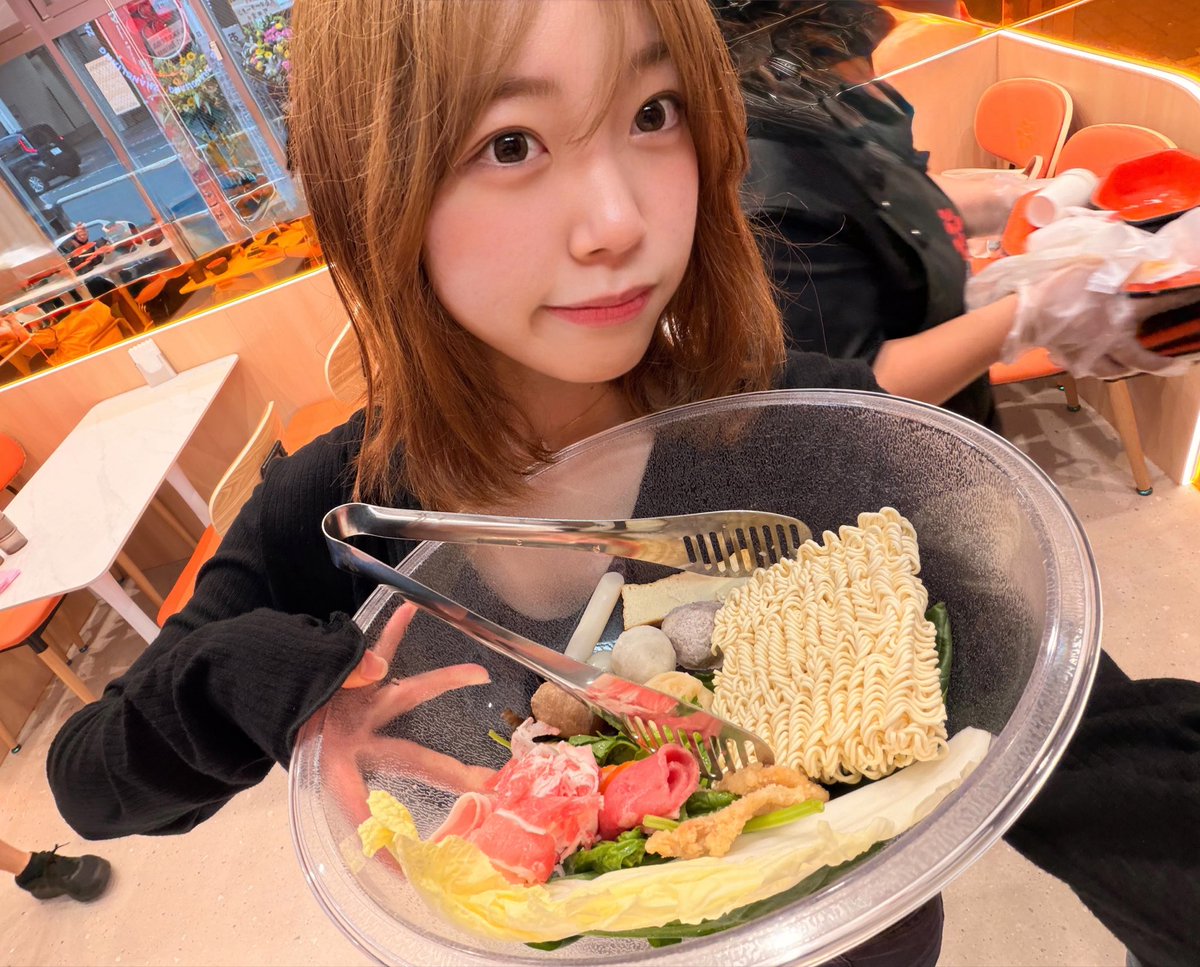 mao0504_'s tweet photo. 中国人のお友達と初麻辣湯 https://t.co/BYcJrZ40cp