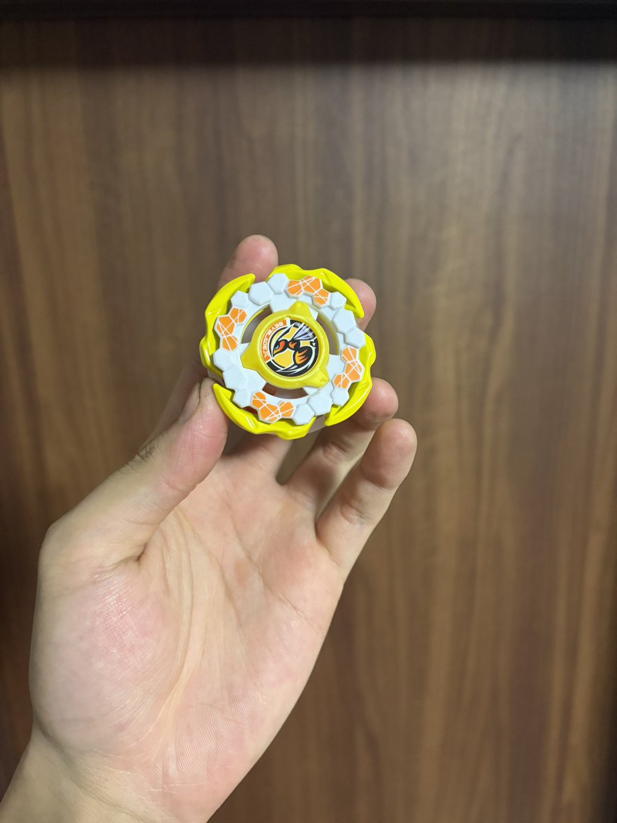 Koutya_SP's tweet photo. ハチさん届いた！！
そのポイントでクラーケン当たった！クラーケンも色めちゃかわで欲しかったから嬉しい！少し顔怖いけどそれも面白いから好き https://t.co/3iGJz5uhxD