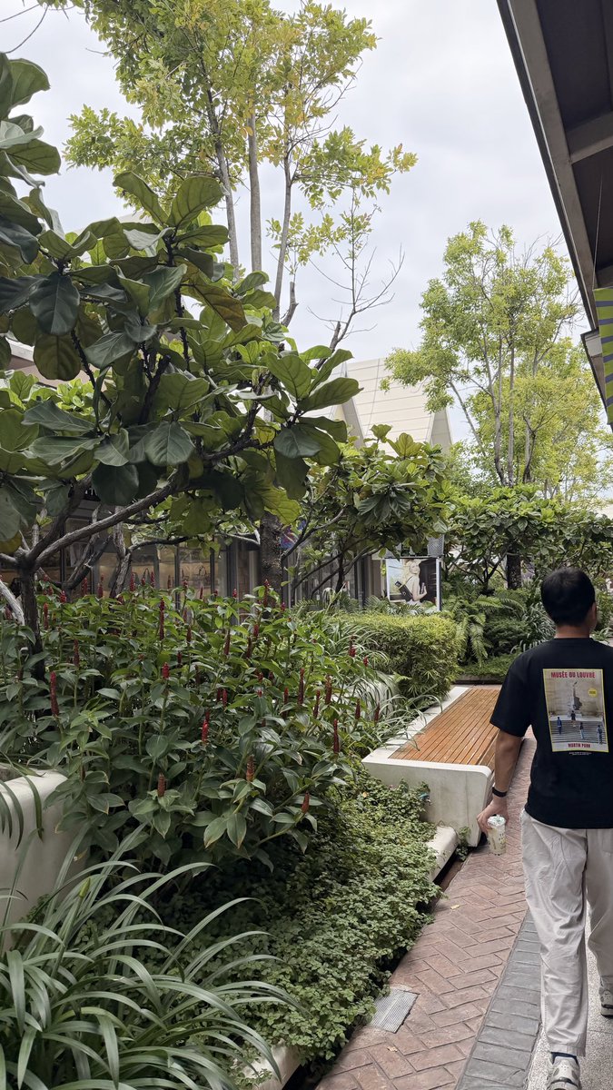 tantwin9's tweet photo. เธฅเธเนเธเธฃเธทเนเธญเธเธเธฑเธเธเธเธเธฐเธเธต๐
#เธชเธธเธงเธฃเธฃเธเธ เธนเธกเธด #outlets เธเธตเนเธขเธฑเธเนเธเธเธเธงเนเธฒเนเธ Online ๐
https://t.co/VgkSmJgBLR