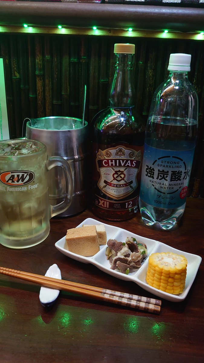 toru47711's tweet photo. 今日も地元居酒屋‼️😁

煮込みハンバーグ
垂れそうで弾けない
🍻🍻🍻
お先に失礼しますが
明日から
万座温泉なのよ～🎶⤴️
😘
探さないでねっ‼️ https://t.co/eAueQu7dGl