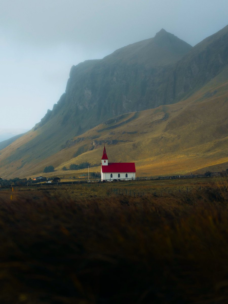 visualsofearth1's tweet photo. Iceland https://t.co/BG1qJb8vjP