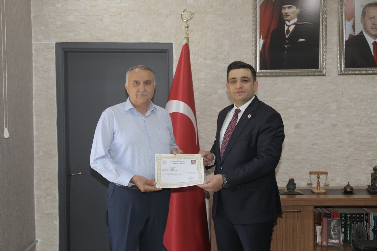 TCHalkapinr's tweet photo. Halkapınar Hükümet Konağı 
Halkapınar Şehit Jandarma Uzman Çavuş İbrahim Gökay Halk Eğitimi Merkezi Müdürü iken Ereğli Necip Fazıl İmam Hatip Ortaokulu Müdürlüğüne atanan Hüseyin Aydın ile Halkapınar Atatürk İlkokulu Müdürü iken Ereğli Halk Eğitimi Merkezi Müdürlüğüne atanan https://t.co/zNIkwCnvti
