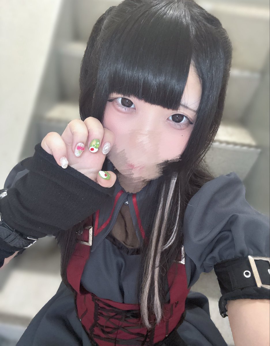 wv_mei_'s tweet photo. いん23時まで❕湿気であまりにもぼろぼろだけど剥がれた爪はなんとかなりましたよ🎶🎶🎶 

 #ホワイトバース #秋葉原コンカフェ #コンカフェ https://t.co/ETCXp0DKWK
