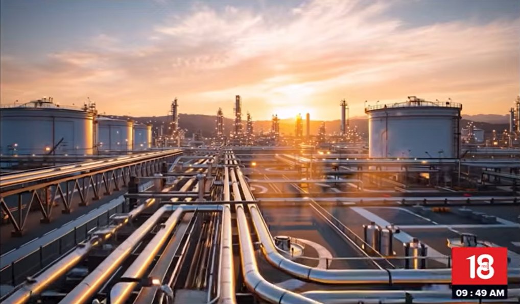 PAU_Uganda's tweet photo. Quick Facts About Uganda's Refinery 🇺🇬

📍 Location: Kabalega Industrial Park, Hoima City
🛢️ Capacity: 60,000 barrels of crude oil per day

⛽ Products:
• Petrol
• Diesel
• LPG (Cooking Gas)
• Kerosene
• Jet Fuel
• Heavy Fuel Oil (HFO)

🚛 Pipeline & Distribution
A 211 km multi-product pipeline will transport refined petroleum products from Hoima to the Namwambula Storage and Distribution Terminal in Mpigi District. Passing through Hoima, Kikuube, Kyankwanzi, Kiboga, Wakiso, and Mpigi, the pipeline will ensure efficient nationwide fuel distribution. The terminal, to be managed by @UNOC_UG  , will supply downstream oil marketing and distribution companies.

🏭 Driving Industrialisation
Beyond producing fuel for the domestic market, the refinery will provide feedstock for the planned Kabalega Petro-based Industrial Park, enabling the manufacture of products such as plastics, fertilizers, pharmaceuticals, textiles, and other petrochemicals, creating greater value from Uganda's petroleum resources.

🌍 Why It Matters
✅ Strengthens Uganda's energy security
✅ Creates jobs and supports industrialisation
✅ Reduces fuel imports and saves foreign exchange
✅ Catalyses the growth of value-adding petrochemical industries

The Uganda Refinery is more than an energy project; it's a cornerstone of Uganda's industrial transformation and long-term economic growth.

#UGOilJourney #PAUAt10 #CreatingLastingValue