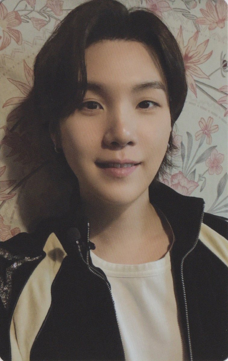 btsfancafe__twt's tweet photo. [scan] ARIRANG - Weverse Global Selfie Set B Photocards (1/2)

#BTS #방탄소년단 #BTS_ARIRANG https://t.co/H02Upk5YnS