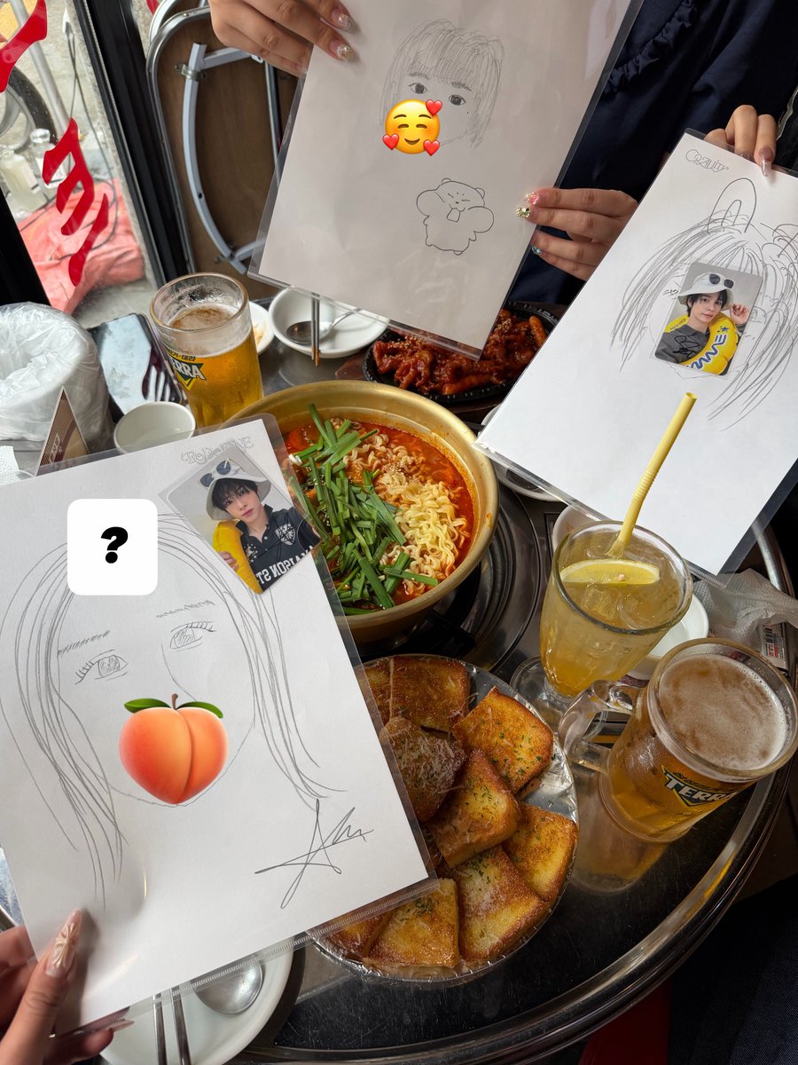 peach0426allen's tweet photo. 잼놀 영원히🧡💛🖤 https://t.co/nIH1IbEBK7