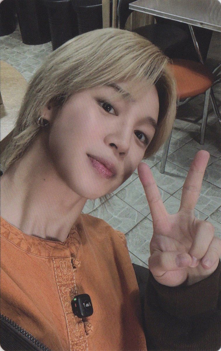 btsfancafe__twt's tweet photo. [scan] ARIRANG - Weverse Global Selfie Set B Photocards (2/2)

#BTS #방탄소년단 #BTS_ARIRANG https://t.co/4ARPyk9yPa
