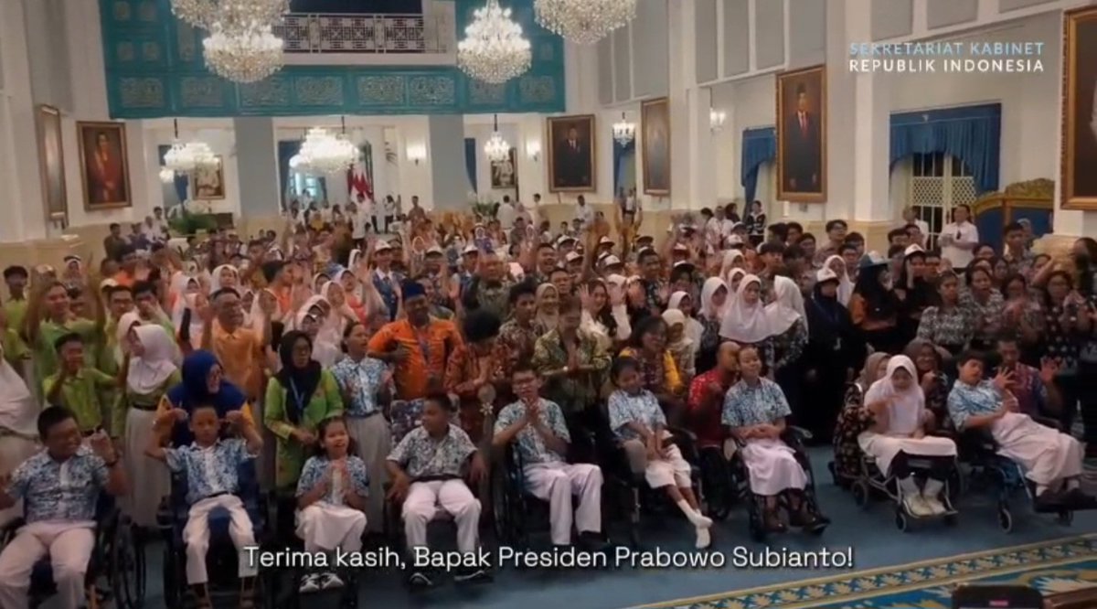 OlesSpangpet's tweet photo. Sebanyak 164 Siswa Institusi Disabilitas Indonesia (INDISI). 
Keterbatasan Fisik Tidak Menyurutkan Senyum dan Mimpi Besar Mereka

_(Sumber Informasi Sosial Media Sekretariat Kabinet)_

@YandriSusanto
@KemensetnegRI

#KementerianDesaPDT
#BPSDMKementerianDesaPDT
#BangunDesa https://t.co/2bUtTpu0uE