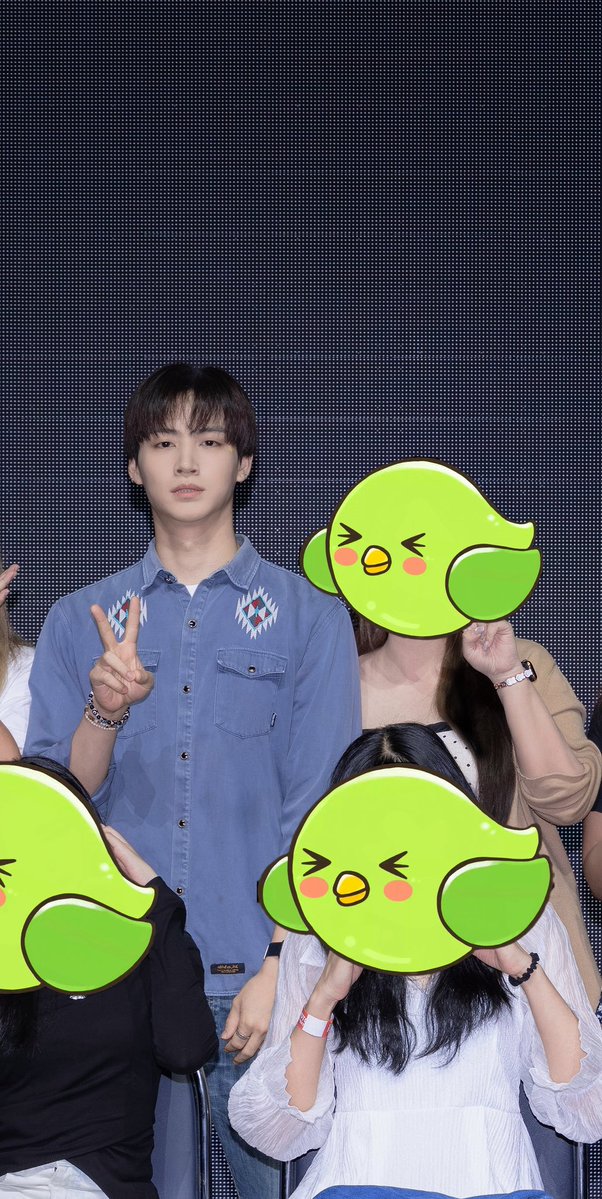 me_patcharin's tweet photo. แจบอมมี108ท่า  แต่ผมได้ท่าที่109กับ110  จะบ้า!!🤣🤣🤣🤣  @defjaybkr 
#JAYB 
#2026tape_roots_bangkok
#TAPE_ROOTS_BANGKOK_DAY1 https://t.co/gt1Tz0WTJ9