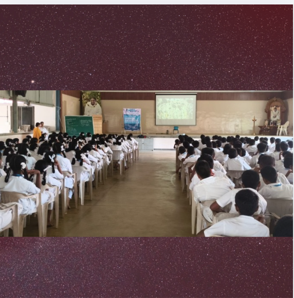 ayudh_india's tweet photo. 🐝 Small pollinators. Big impact. Students at Amrita Vidyalayam, Moolakulam learned how bee conservation supports biodiversity and a sustainable future.

#AYUDH #AYUDHIndia #BeeConservation #SaveTheBees #YouthForNature #InspiredByAmma https://t.co/Gp6mJHlDBM