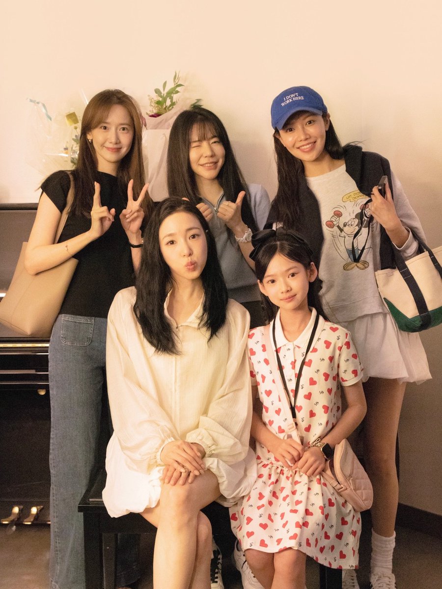 TiffanyProjects's tweet photo. Tiffany, Yoona, Sunny &amp; Sooyoung Yumi's Cells musical

📸 yulvely_aeng

#TiffanyYoung #티파니영 #티파니 #young1 
#TiffanyYoungxYumisCells #유미의세포들 https://t.co/Cc4Xmy5lJn