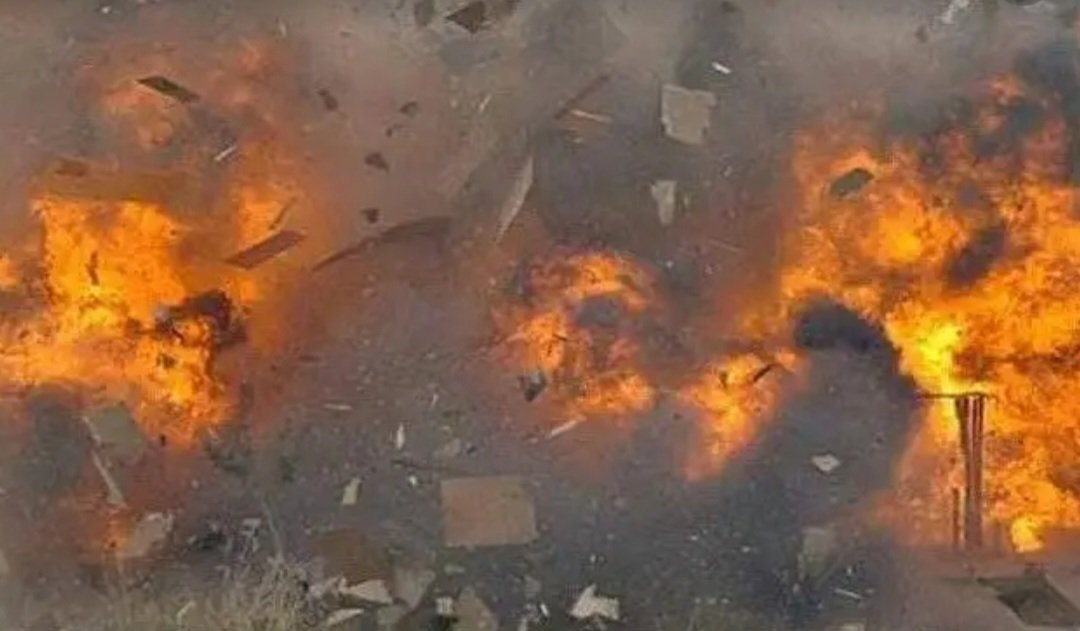 globalubdatehub's tweet photo. BREAKING: Iran hits US facilities in Bahrain AND Kuwait. US strikes back on Iranian military targets. Five bridges, a train station, and an airport hit. The Strait of Hormuz is effectively shut. This is no longer a threat—it's a multi-front war. 💥🌍 #IranWar #USIran #Breaking https://t.co/AmX06fhSAU