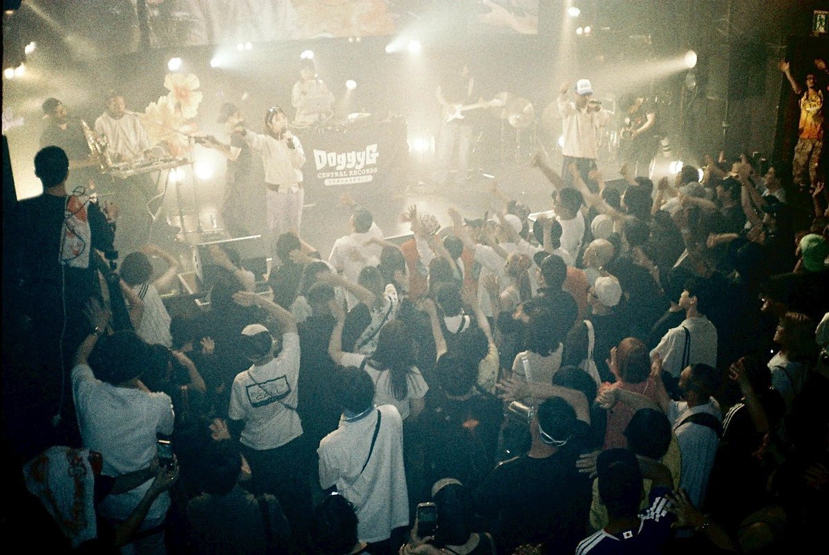 rwg_k's tweet photo. 「rice water Groove / Live Concert 2026
『Don't be an island』」にご来場いただき、
誠にありがとうございました。

Don't be an island　
孤立するな！
けれどあなたはあなたで在り続けろ！
好きなことに好きなだけ挑戦し、
共にオリジナリティを磨きましょう！

rice water Groove https://t.co/7BshFrGeU3