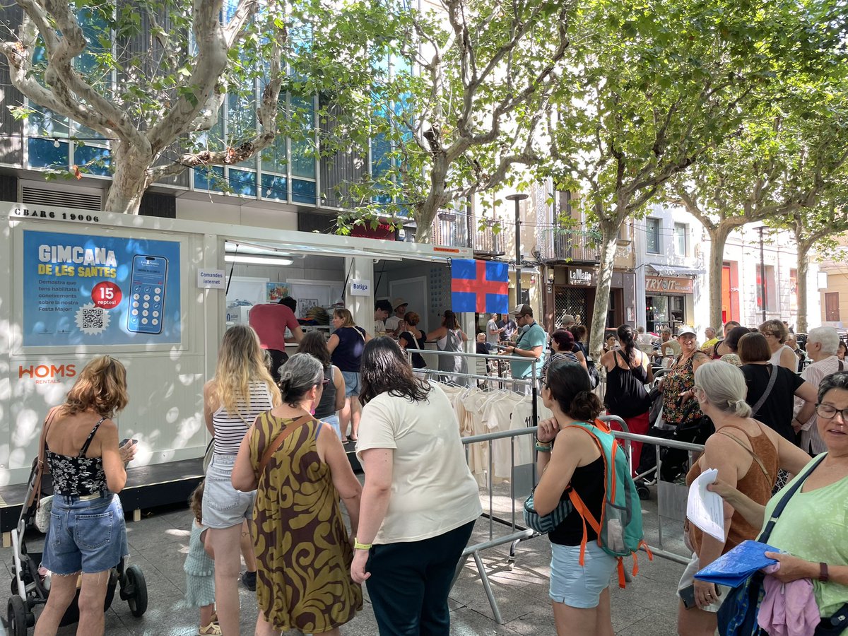 lessantesmataro's tweet photo. Ja ha obert la botiga de Les Santes de la pl. de Santa Anna. Aquests són els horaris:
Fins al 25 de juliol: matins de 10.30 a 13.30h i tardes de 17.30 a 21 h. Del 26 al 29 de juliol: tardes de 17.30 a 21 h.
També podeu comprar els botigues de la Festa aquí
https://t.co/861dJOi7tb https://t.co/tc0Nvd4e6d