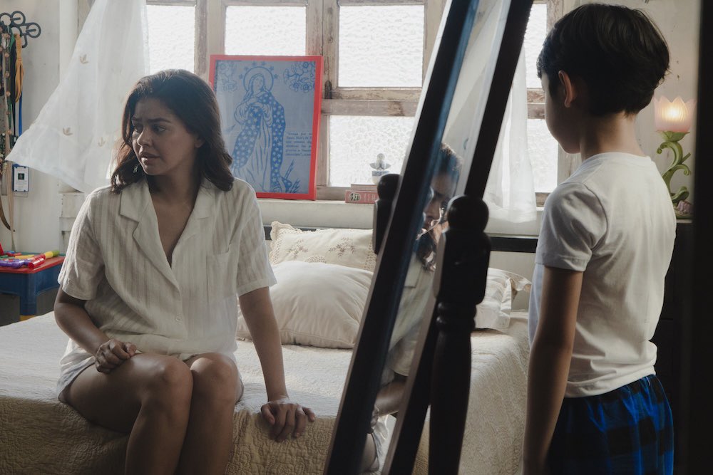 rosanine_g's tweet photo. mag-iina (the mothering) | august 6-18 | more photos on https://t.co/X6ejFuvwsz

#janinegutierrez with agot isidro and lucas andalio https://t.co/7kUkuXrl2b