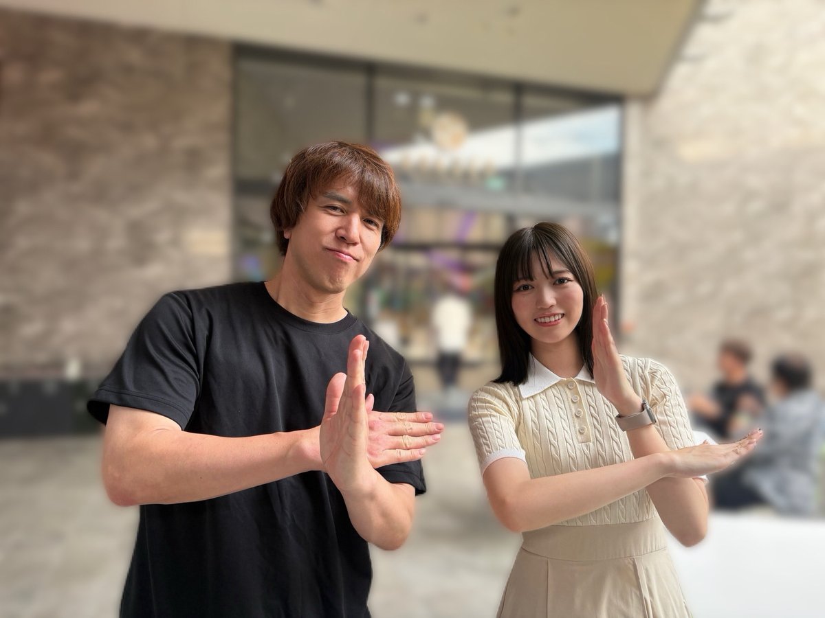 janbari_chizuru's tweet photo. #ラクエンプラス 様での収録終了しております！
今日は師匠の背中がいつにも増して頼もしく見えた、そんな1日でした😌✨
配信されたら改めてお知らせします✅

本日も暑い中皆さまありがとうございました♪
次回は8/17(月)収録予定です📸
#PR https://t.co/aeaMjRARZo