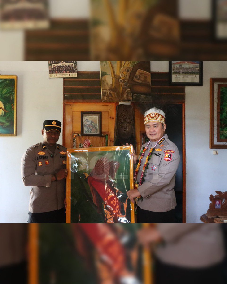 Humas_Respasbar's tweet photo. Astamaops Kapolri Komjen Pol. Dr. Muhammad Fadil Imran, S.I.K., https://t.co/fwb0nvc7Ki., menegaskan komitmen Polri dalam mendukung pembangunan sumber daya manusia Papua melalui kunjungan kerja ke Pusat Olah Seni (POS) #peduliMelayaniIndonesia https://t.co/T2T91t74MD