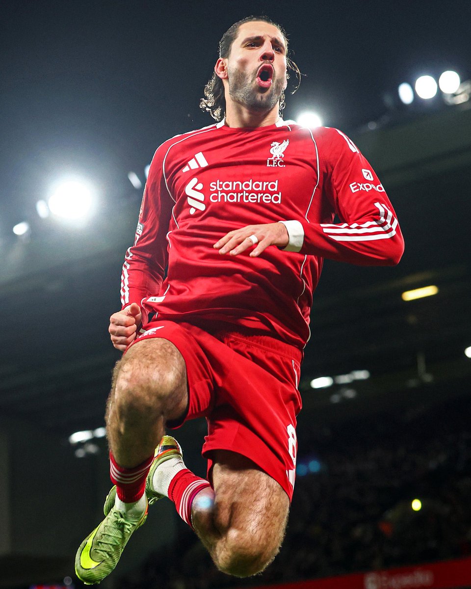 LFCblogster's tweet photo. Long term deal to 2031, get in!!! https://t.co/vOBLVL87vZ