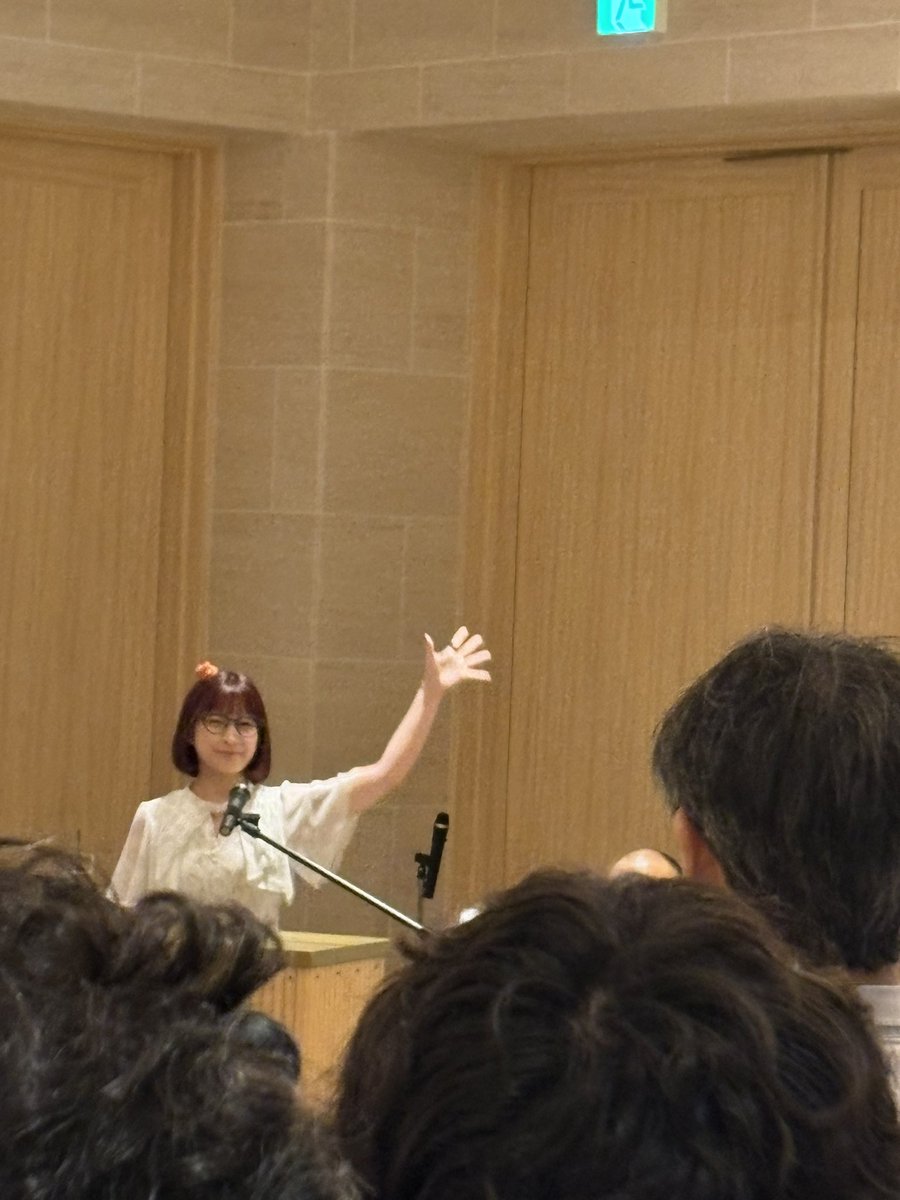enokii_san's tweet photo. #EvenDay

紙の台本を捨てる@iku_arino 氏

※混線につきたまに使うかもらしいです https://t.co/HPa8CSbmXB