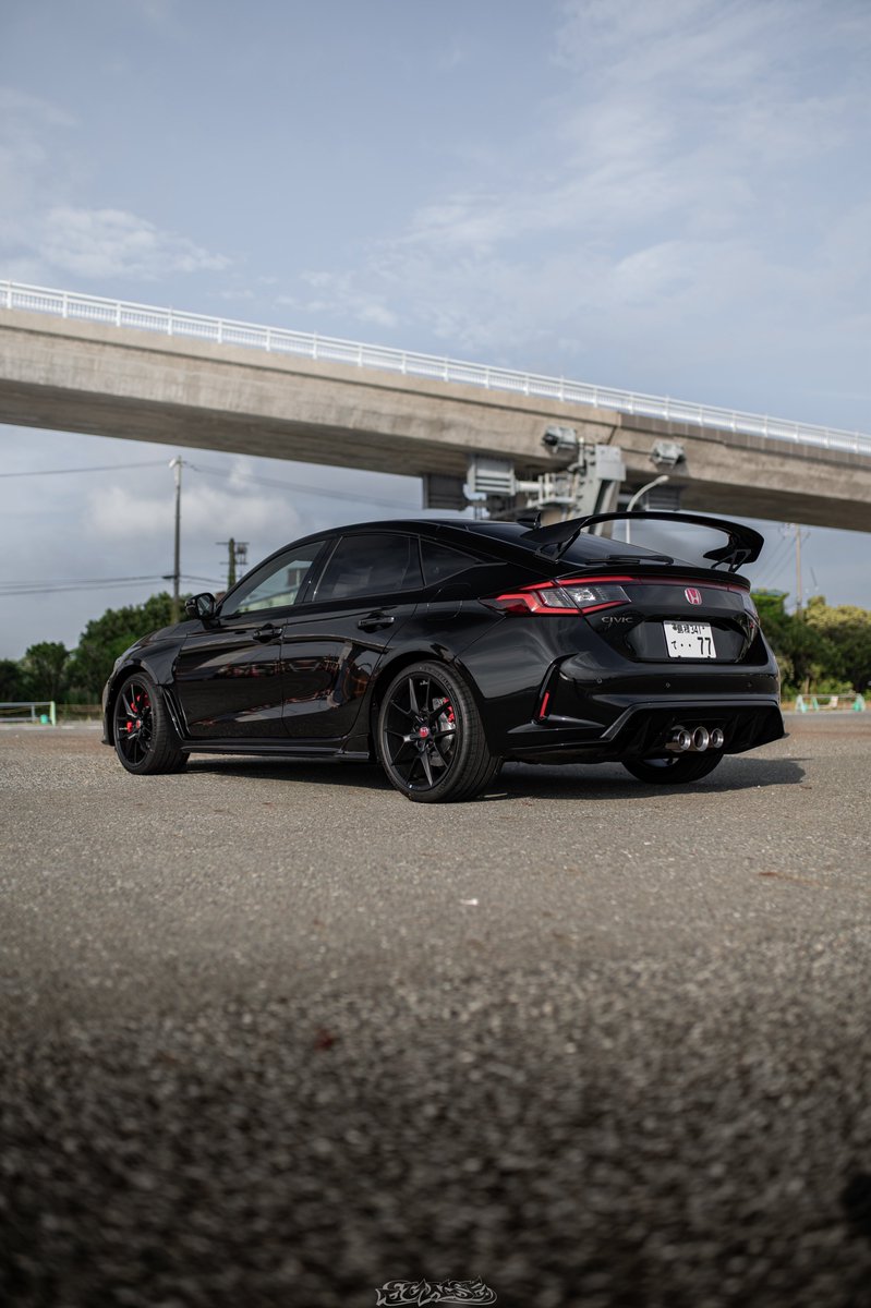 GENTURN_ZN6_nm7's tweet photo. HONDA CIVIC TypeR FL5
REACING BLACK PACKAGE

先日納車しました。

以前からFL5欲しかったので思い切って購入しました!!!
いい車すぎて乗るのが楽しい!!!
デカい誕生日プレゼントになりました🎉 https://t.co/mzSlECICXJ