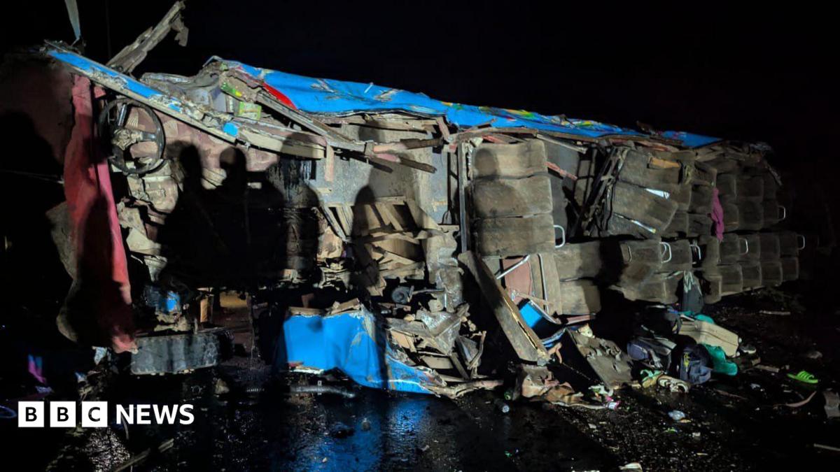BBCAfrica's tweet photo. At least 20 schoolchildren and one adult have been killed after a bus carrying pupils on a study trip crashed in eastern Uganda, local officials say, in one of the country's deadliest road accidents involving children in recent years. https://t.co/Y4CumvDvvu https://t.co/usCM3qPifz