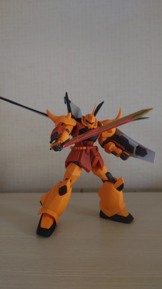 0wd15's tweet photo. グフイグナイテッド(ハイネ機)組みました。部分塗装して、つや消し吹いてます。 https://t.co/ImNAdCymq0