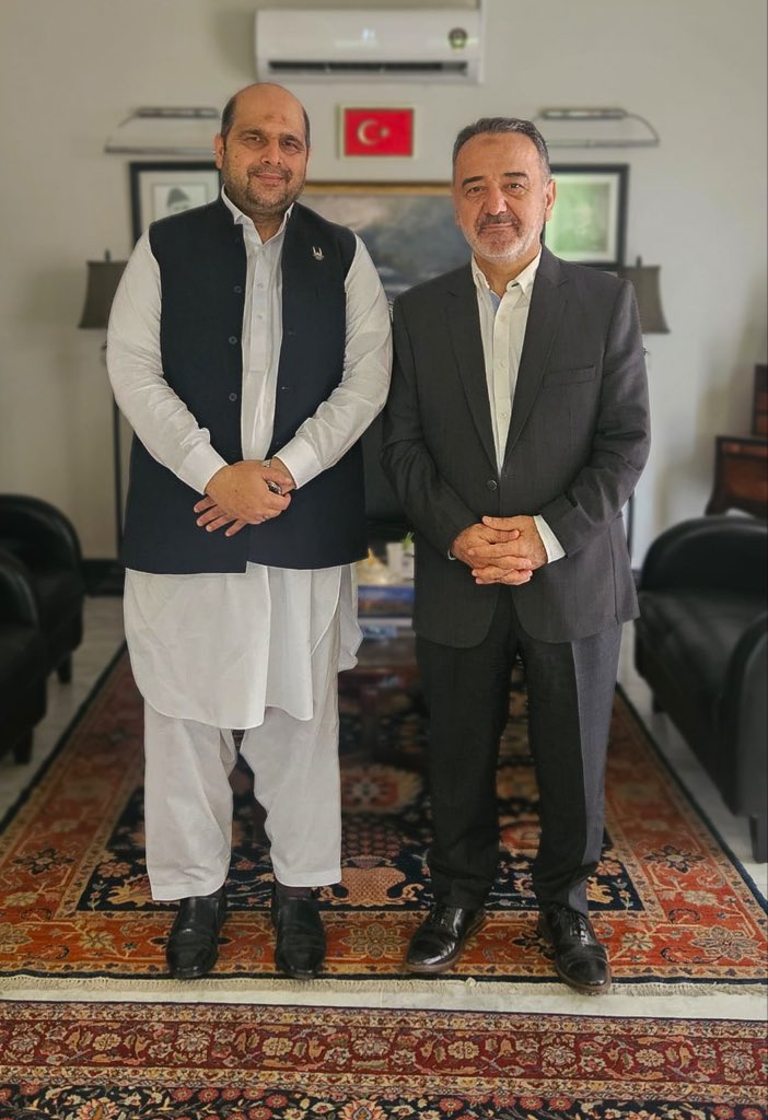 IslamicReliefPK's tweet photo. @AsifSherazi17 had a productive meeting with Ambassador. Dr. @ineziroglu . Discussed opportunities for deeper collaboration between IRP and Turkish NGOs and companies, working together to address key humanitarian and development challenges facing our communities. https://t.co/Kxn4GcxzRU