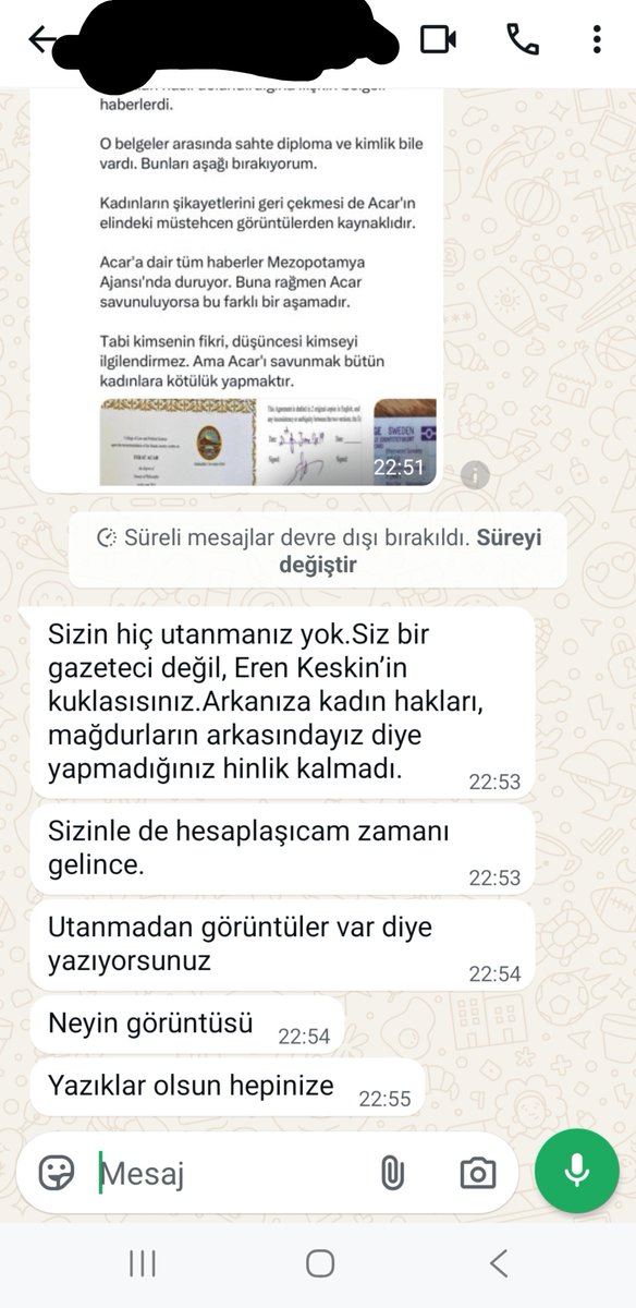 omeribrahim222's tweet photo. Dün Fırat Acar'ın sahte kimlik ve sahte diploma paylaşımım sonrası Acar tarafından kurulan çok sayıda sahte hesap beni şikayet etti ve X, paylaşımımı kaldırdı. 

Tekrar söylüyorum Acar ile ilgili tüm belgeli haberler Mezopotamya Ajansı'nda duruyor. Ajansın arama motoruna ismini yazmanız yeterli.

Ayşe Hür'ün "Tısss" paylaşımı yanlış bilgidir. Doğru bilgi her şeyiyle ortada.

Acar ve çevresi ne yaparsa yapsın uzun uzun yazılar, hakaretvari mesajlar hiçbirinin önemi yok. 

Buradan Acar'ın tüm mağdurlarına sesleniyorum: Korkmayın, mail adresi profilimde duruyor. Siz mağduriyetinizi kanıtlayan belgeler yollayın. Ben yaşanan mağduriyetleri haberleştirmeye devam edeceğim.

Ayrıca Eren Keskin, insan hakları savunucusudur ve neredeyse tüm ömrünü bu yola vermiş. O tek başına her şeye yeter, kimseye de ihtiyacı yok.