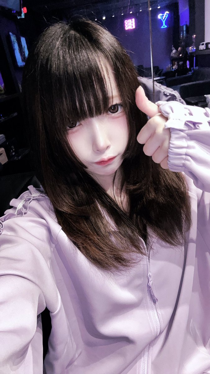 みう tweet media