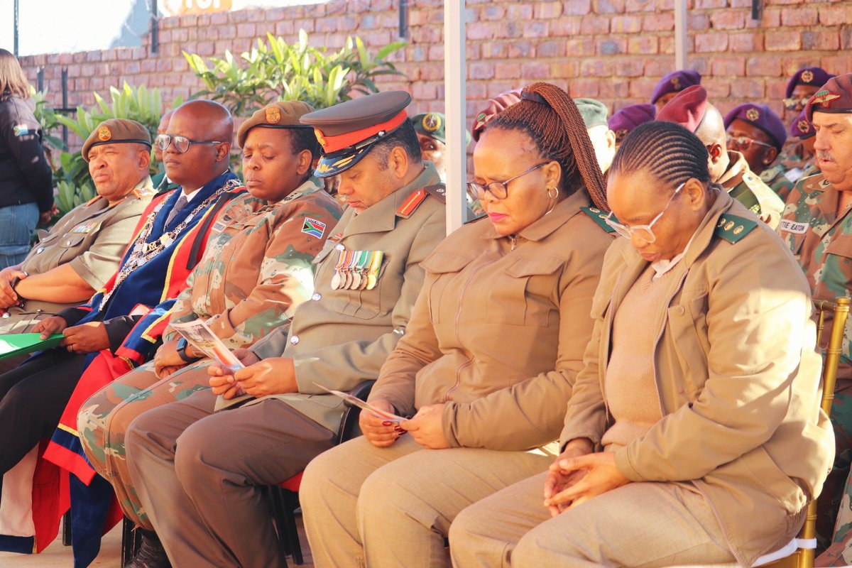 SANDF_ZA's tweet photo. Part 2 || 🇿🇦SA Army Marks 67 Minutes for Mandela Day at iThemba Home for the Homeless || Oudtshoorn.
https://t.co/QkuUgkzNbG
🇿🇦#SANDF
🇿🇦🪖 #SAMilitary
🦁#PrideOfLions
🇿🇦#MandelaDay2026 https://t.co/0BNwsXSHiB