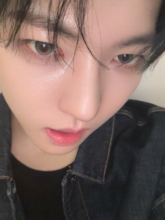 KJHlovespace's tweet photo. egg hoonie https://t.co/PjxSUEoDww