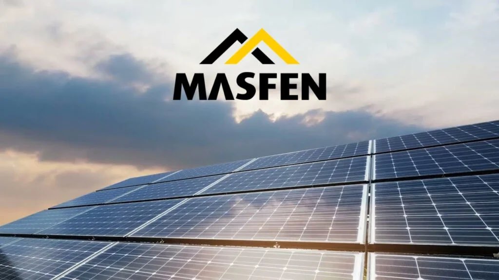 ArzHaber's tweet photo. Yeni halka arzları araştırmaya devam ediyorum.

Masfen Enerji AŞ / Tespitlerim

Bu şirket ne iş yapıyor ?

Elektrik üretimi, enerji yatırımları ve yenilenebilir enerji projeleri üzerine faaliyet gösteriyor.

Özellikle sürdürülebilir enerji yatırımlarıyla büyümeyi hedefleyen şirketlerden biri.

Dönemimiz yenilenebilir enerji kaynakları dönemi olduğu için güzel bir şirket borsamıza katılacak diyebilirim.

Şirketin halka arz gelirini kullanacağı alanlar şu şekilde;

%50-55 GES yatırımları
%20-25 İşletme sermayesi
%20-30 Santral alımları

Eğer şirket sözünde durur ve halka arz gelirini bu şekilde kullanırsa uzun vadede devreye alınacak yeni enerji projeleri şirkete olan güveni artıracaktır ve hisse fiyatında da etkili olacaktır.

Yatırımcılar olarak beklentimiz izahnameye göre ilerlenmesi ve verilen sözlerin tutulması.

Bu halka arza katılmak mantıklı, hem 30 gün fiyat istikrarı uygulanacak hem de fon kullanım yerleri güzel.

Ancak çok uzun bir tavan serisi beklemiyorum, detayları yol haritamızda paylaşacağım.

Artıları
• Büyüyen enerji sektöründe faaliyet göstermesi
• Yeni yatırım hedefleri
• Uzun vadeli büyüme potansiyeli

Eksileri
• Yüksek yatırım maliyetleri
• Enerji fiyatlarındaki dalgalanmalar
• Finansman giderleri kârlılığı etkileyebilir

Toplam varlıklar: 7,7 milyar TL
Toplam borçlar: 2,46 milyar TL
Özkaynaklar: 5,2 milyar TL

Bu tabloya bakınca 3,88 Milyar TL Arz büyüklüğü normal geliyor. Elbette biz daha iyi şirketleri görmek isteriz ancak mevcut döneme göre kötünün iyisi diyebilirim.

Bu halka arz uzun vade tutulacak ve 2. alış yapılacak bir halka arz.

Bu bilgileri yine telegramdaki dostlarımla paylaşacağım, aramıza katılmak isteyenler için linki yoruma bırakıyorum.