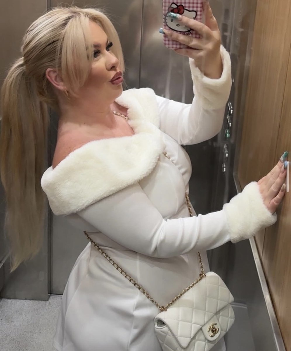 cccbrokes's tweet photo. BBC slut

findom https://t.co/MeozF4SjQG