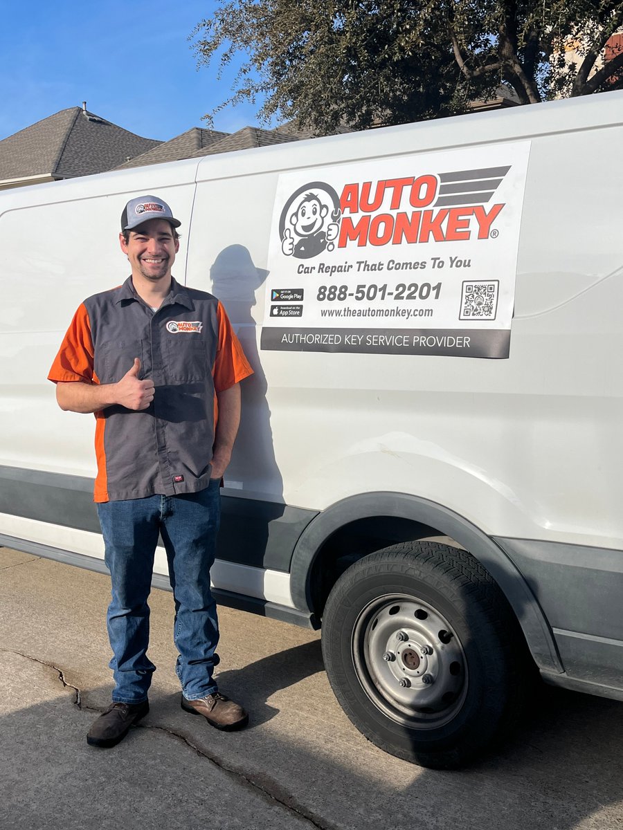 TheAutoMonkey1's tweet photo. Why are we still losing half a day just to get a car serviced? It's 2026. Your mechanic should come to you. #automonkey https://t.co/UKkJ0wKNg9