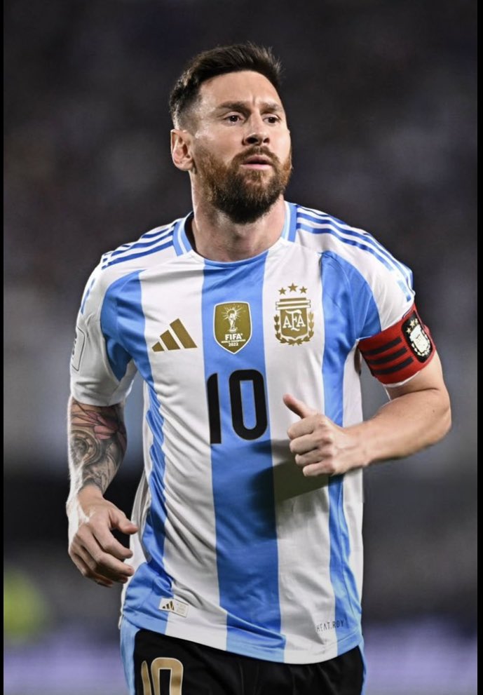 Chiefofbridge's tweet photo. 🚨  Rodri’s Bold Message to Argentina: Respect Messi, But Spain Is Ready to Dominate: 

🗣️Reporter: Rodri, how prepared is your team for the final against Argentina, especially facing Messi?

🗣️Rodri: We’re in excellent shape we’ve been preparing at the highest level, with great focus and confidence. We’re ready for a tough, high-quality match.

As for Messi… look, he’s a legendary player, one of the greatest of all time, no question. But right now, in this moment, I don’t see him as a threat that keeps me up at night. I’ve won the Ballon d’Or, I’ve won major trophies with club and country, and we’re going into this final determined to lift the World Cup. If we’re talking about what a player has won, we’re coming to match and surpass that.

Facing Argentina is always special, but we’re not scared we’re excited. If it were a prime Ronaldo at his absolute peak, maybe I’d say it carries a different kind of fear because of his explosiveness. But Messi and this Argentina side? We respect them deeply, yet we believe in ourselves more. No need for any special circumstances just football, the best team on the day will win.”