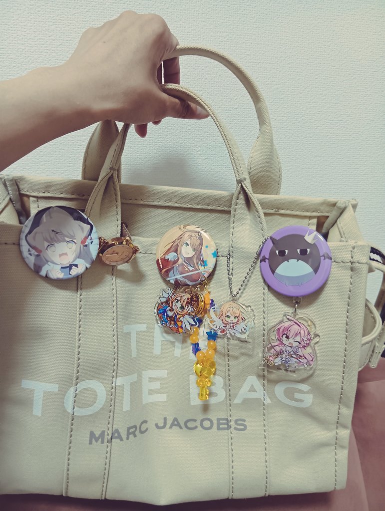 my_mai_des's tweet photo. 明日、日本橋で朝から並んでみます！
ファミリーマートと、アクスタありますように(人>д<*)

私のクルスタ愛をがっつりで。

朝イチで行ってきます！#アニメイト日本橋  #ティンクルスターナイツ https://t.co/nkLqCvNKHh