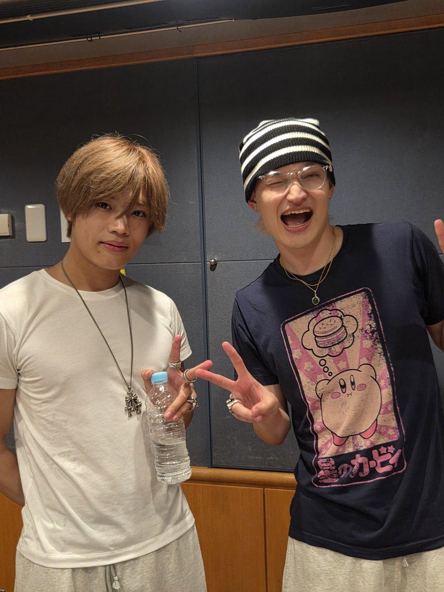 ZERO8yfm's tweet photo. PSYCHIC FEVERのRENくんRYUSHINくん
また神回でした!!
#ZERO8 #WATWING  
#八村倫太郎　 #REIJI  
#FMヨコハマ #PSYCHICFEVER 
#渡邉廉 #半田龍臣 https://t.co/EZH4wL0smA