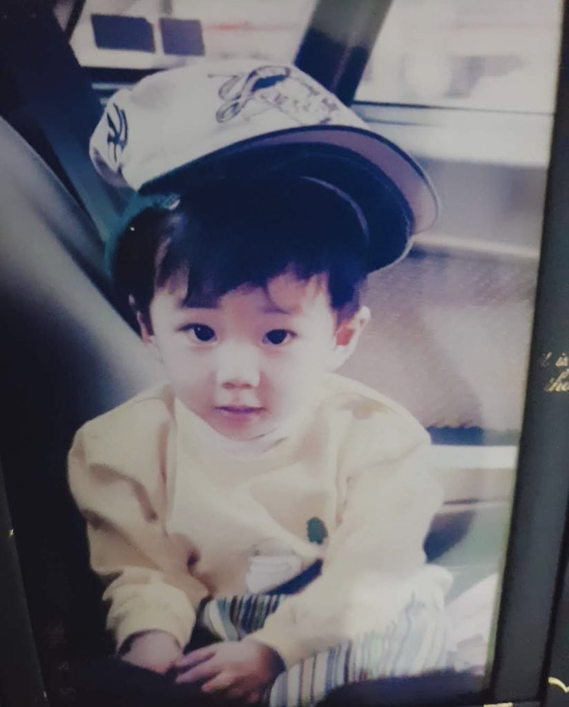 bestsong_yk's tweet photo. 이 아기 노랑옷이 왜이리 많죠 https://t.co/DuxZ433uqT