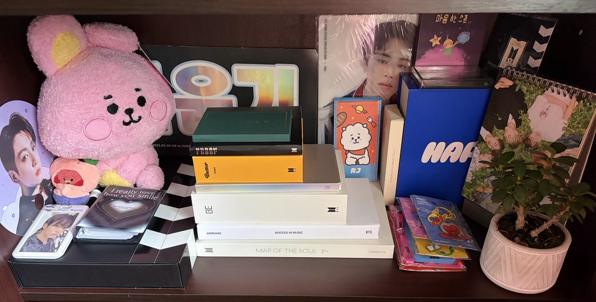 Muthu0613's tweet photo. In the end, being an ARMY is the most beautiful decision I have made in my entire life 💜
#BTS #BTSARMY https://t.co/LAwcbEUcK3