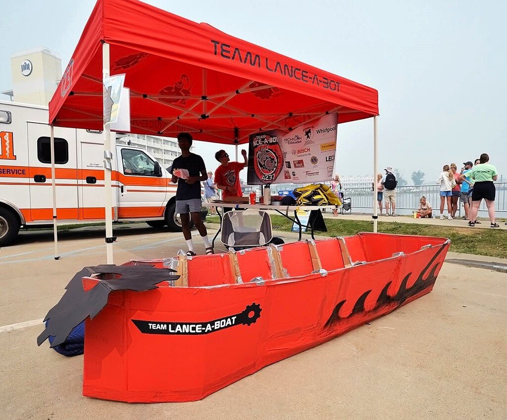 LPSLancers's tweet photo. Team LANCE-A-BOAT was making waves in United Way's Rock the Boat cardboard  boat competition on Thursday.  Our robotics team LANCE-A-BOT boat, sponsored by Honor Credit Union, stayed upright the entire time, and came in 2nd place in their heat.  A great time was had by all! https://t.co/BzoQokhIRP