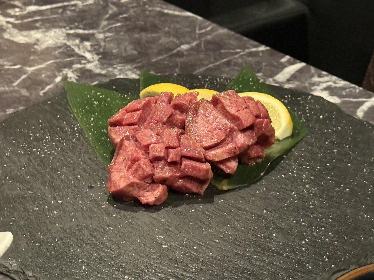 pokepongkura's tweet photo. 本日焼肉！

ポケカしてる方が働いていてたくさん食べてきました！！
全部美味しかったしプレートも感動😭
CL横浜の祝勝会はここでしましょう㊗️

うし極
050-5590-0290
神奈川県横浜市中区住吉町2-24-2 住吉24ビル B1F
https://t.co/WjjOa8ubA1 https://t.co/l0qgGPnL7N