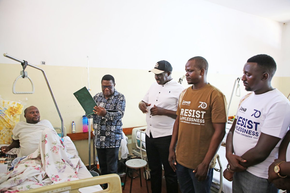 lacor_hospital's tweet photo. Thank you, Hon. @norbertmao and the Uganda Law Society delegation, for visiting our hospital, offering a listening ear, and showing compassion to survivors of the Opit Bus road accident.  Our thoughts remain with the bereaved families, and we wish the injured a speedy recovery. https://t.co/HRZsP3iD2L