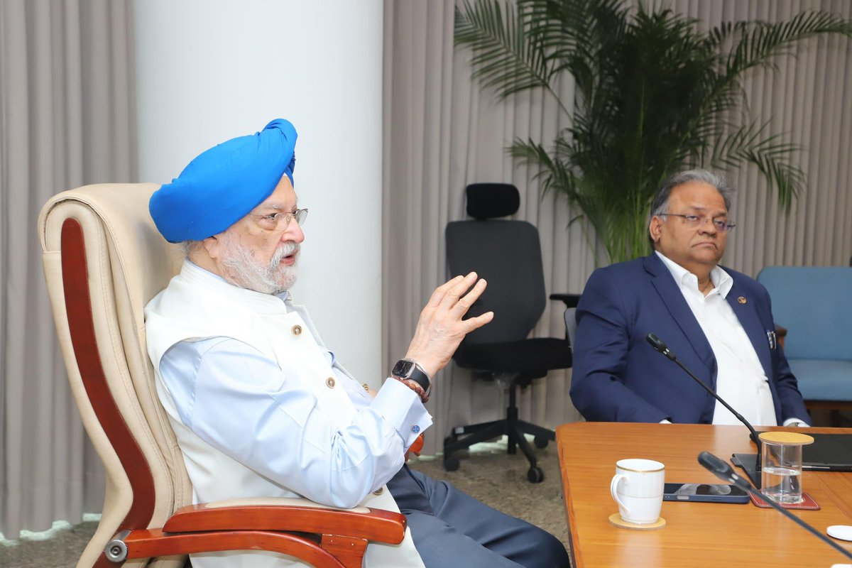 HardeepSPuri's tweet photo. India's energy PSUs are pursuing global assets including equity oil, dividend models and strategic partnerships alike, to secure long-term, diversified energy supplies for the country under the firm and decisive leadership of PM Sh @narendramodi Ji.

Reviewed the overseas upstream E&P portfolio of India’s energy sector PSUs today. The sector includes ONGC Videsh, IOCL, BPRL, OIL and GAIL which share a combined footprint spanning 20+ countries across North America, Latin America, CIS, Middle East, Africa and Asia Pacific.

These entities hold equity in active producing assets alongside key development projects in Mozambique, Brazil, UAE, Venezuela and Libya, with cumulative investments running into billions of dollars. A clear reaffirmation that India's energy security strategy extends confidently beyond our shores.

@PMOIndia 
@PetroleumMin @PIB_India @ONGC_ @ongcvideshltd @IndianOilcl @OilIndiaLimited @gailindia @MIB_India @MEAIndia