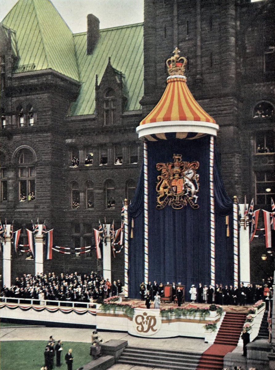 CanadianAesth's tweet photo. George VI and Queen Elizabeth Royal Tour, Toronto, Ontario (1939) https://t.co/ZRAeB08cNM