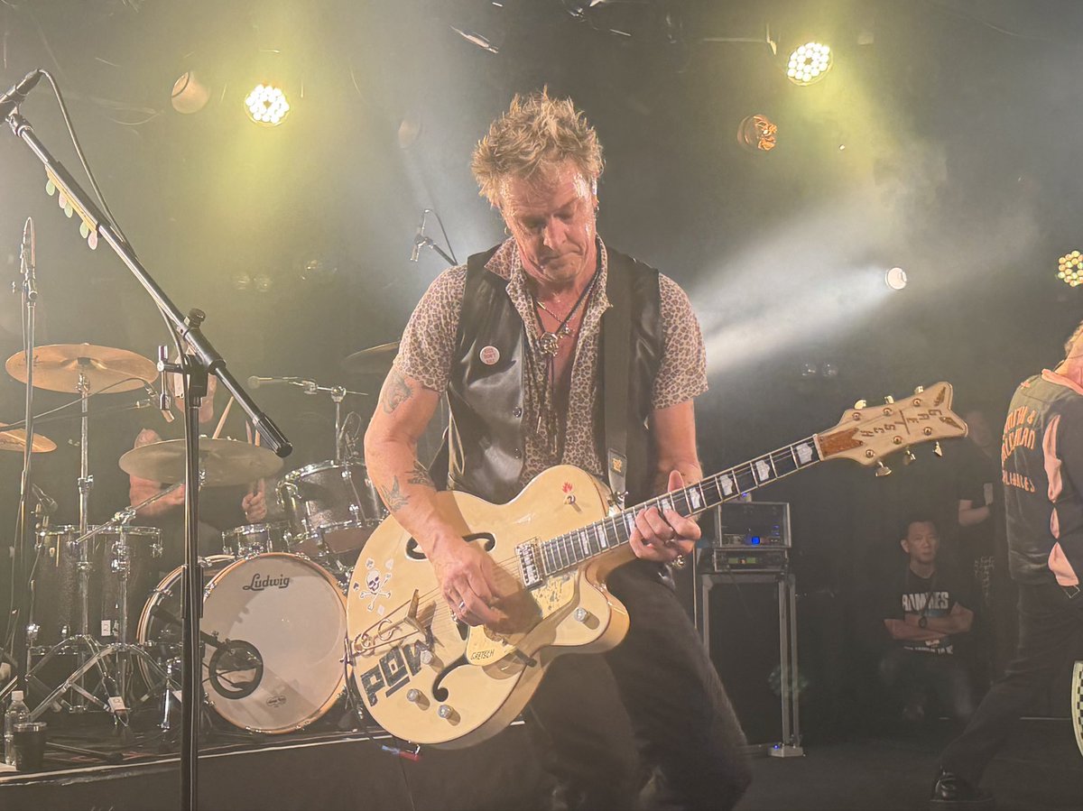 metalseiji's tweet photo. 7/17㈮名古屋クラブクアトロ
The Living End 来日公演

学生の頃ライブで見てぶったまげたバンドが17年振りに見れるなんて本当に嬉しいね!!衰え知らずのR&amp;Rガイ達、強過ぎる⤴️
初めて見た時の衝撃が蘇る、最高のショーでした♪ https://t.co/CTaVQUw4uD