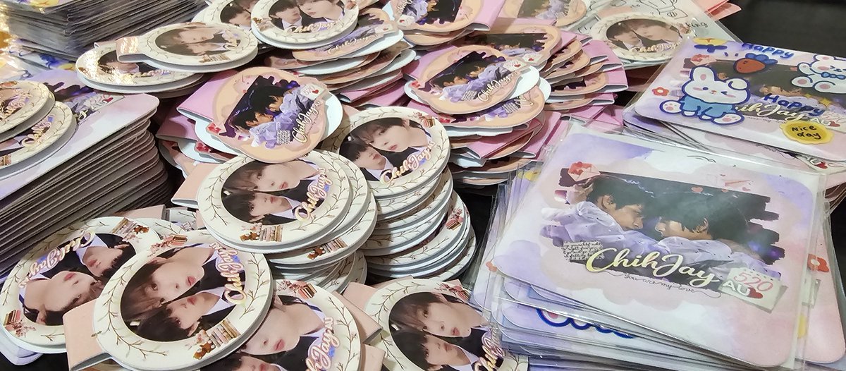 ChihJayAU's tweet photo. 8 days to go!

See you! 
#AHOF #아홉 @AHOF_official
#THE_FIRST_SPARK_IN_MANILA 
#freebies #chihjay #jl #chihen https://t.co/PyErdIuFeU